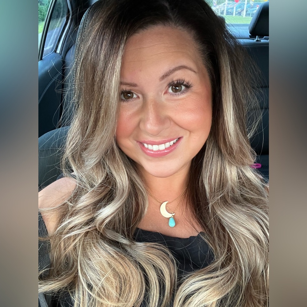 Meet your Posher, Sara